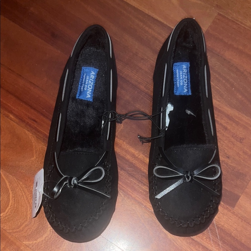 Arizona Jean Company Women's Classic Black Moccasins